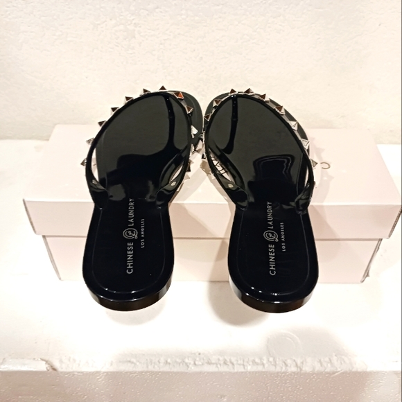 Chinese Laundry - Picture 4 of 4